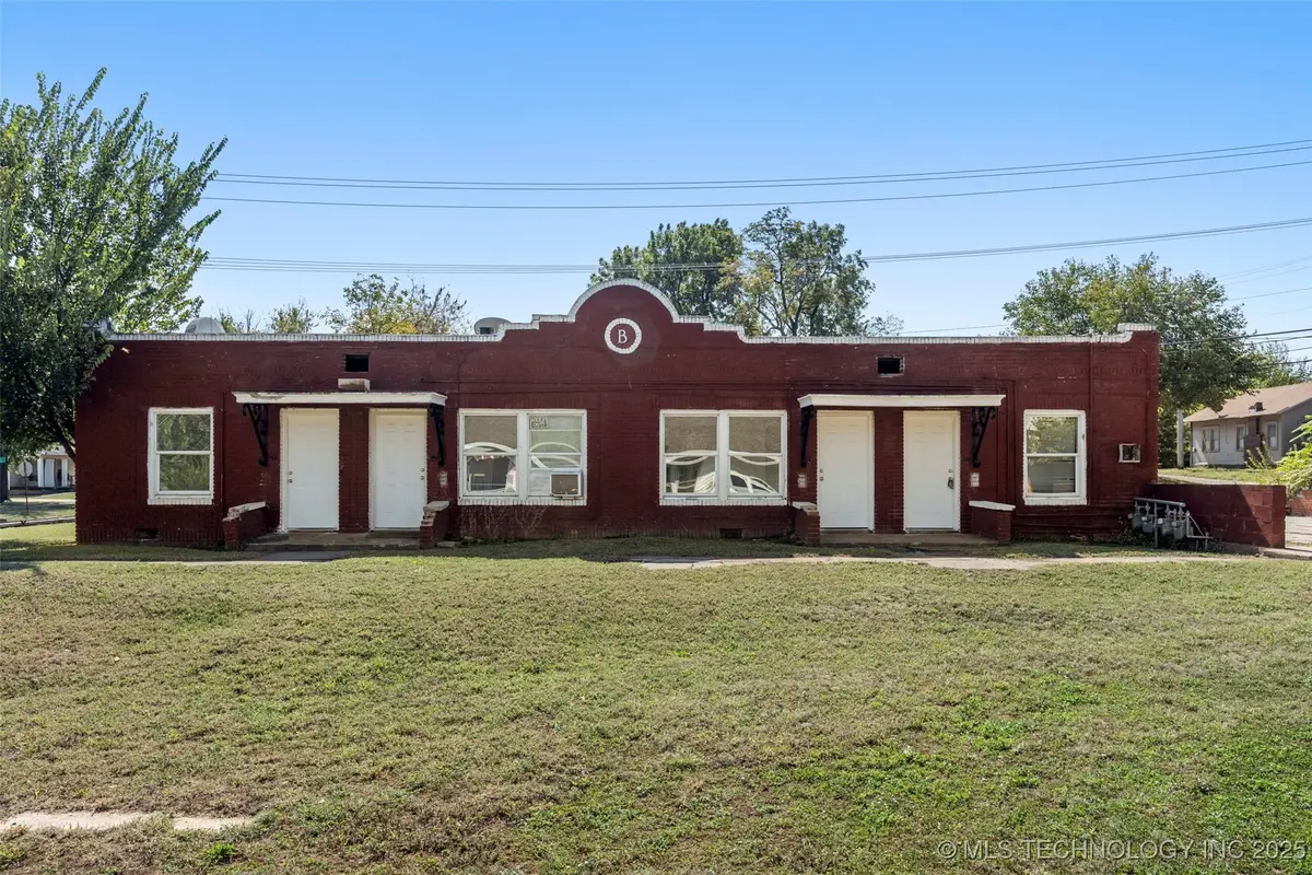 820 S 6th, Ponca City, OK 74601 - #1