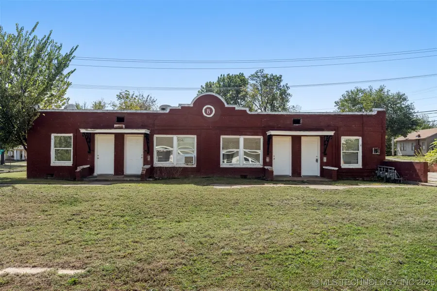 820 S 6th, Ponca City, OK 74601 - #2