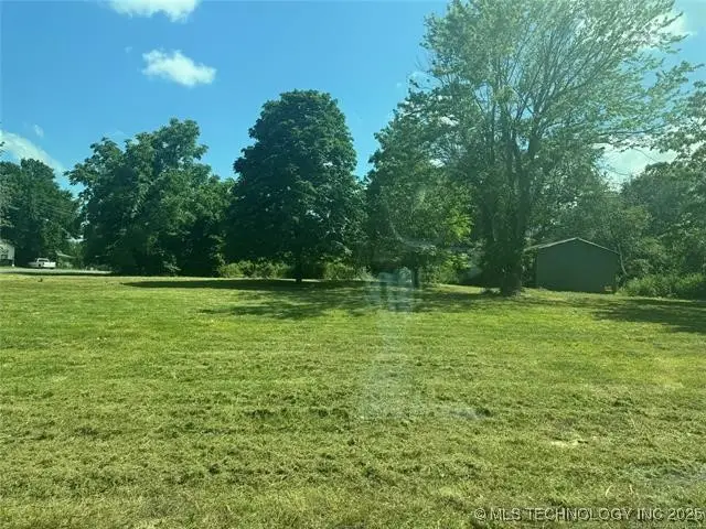 433 Terry Street, Stilwell, OK 74960 - Image #2