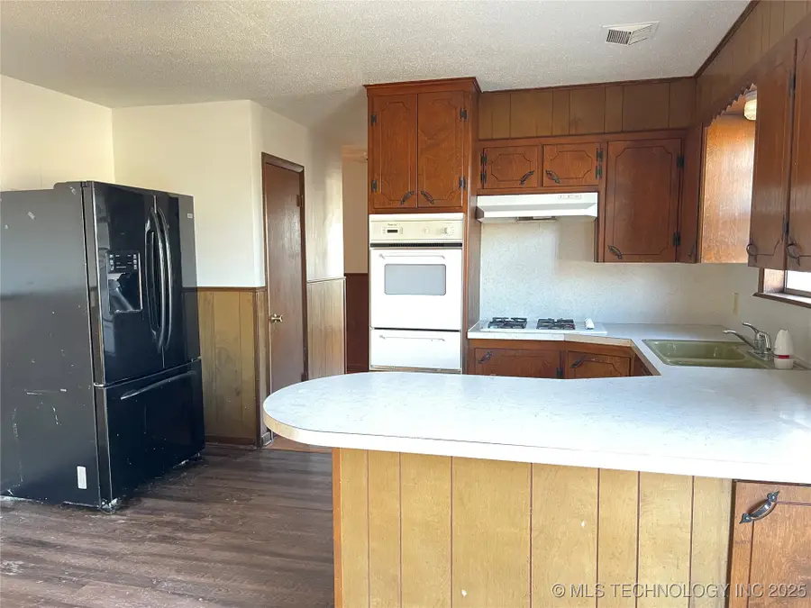 302 Hillcrest Street, Pawnee, OK 74058 - Image #3