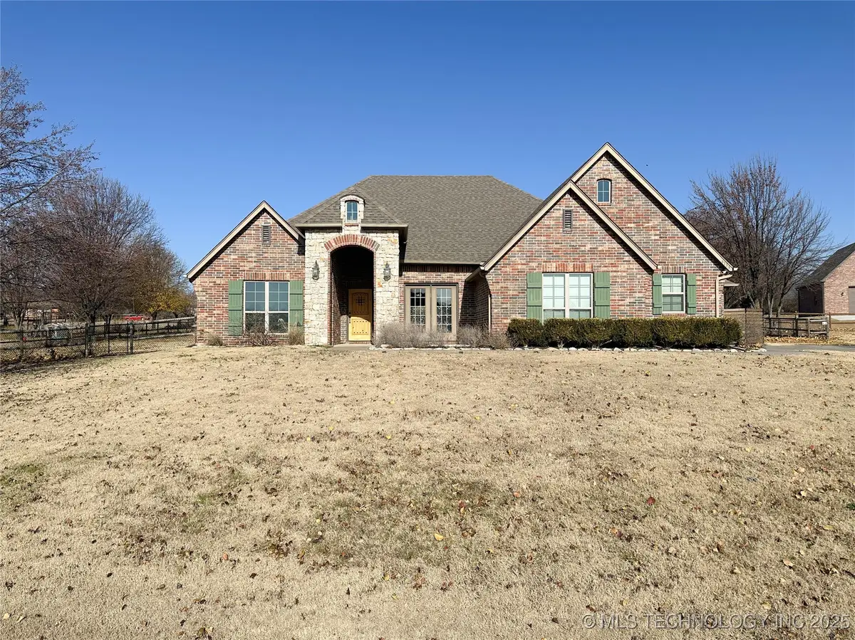 6133 E Engelmann Street, Claremore, OK 74019 - Image #1