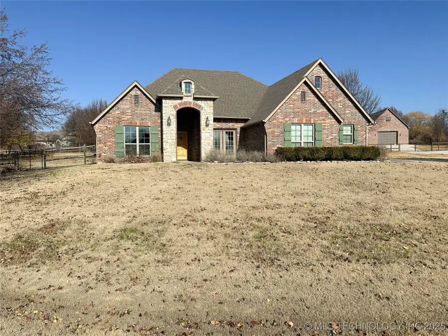 6133 E Engelmann Street, Claremore, OK 74019 - Image #2