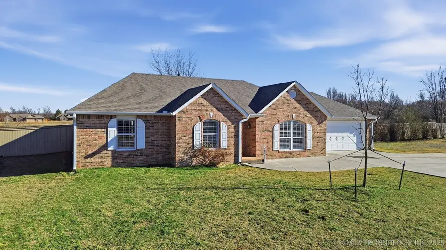 18777 S Birch Hollow Way, Claremore, OK 74017 - Image #2