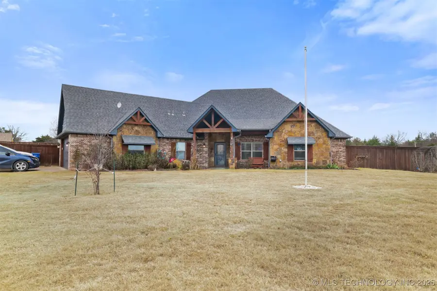 212 Paris Avenue, Durant, OK 74701 - Image #2