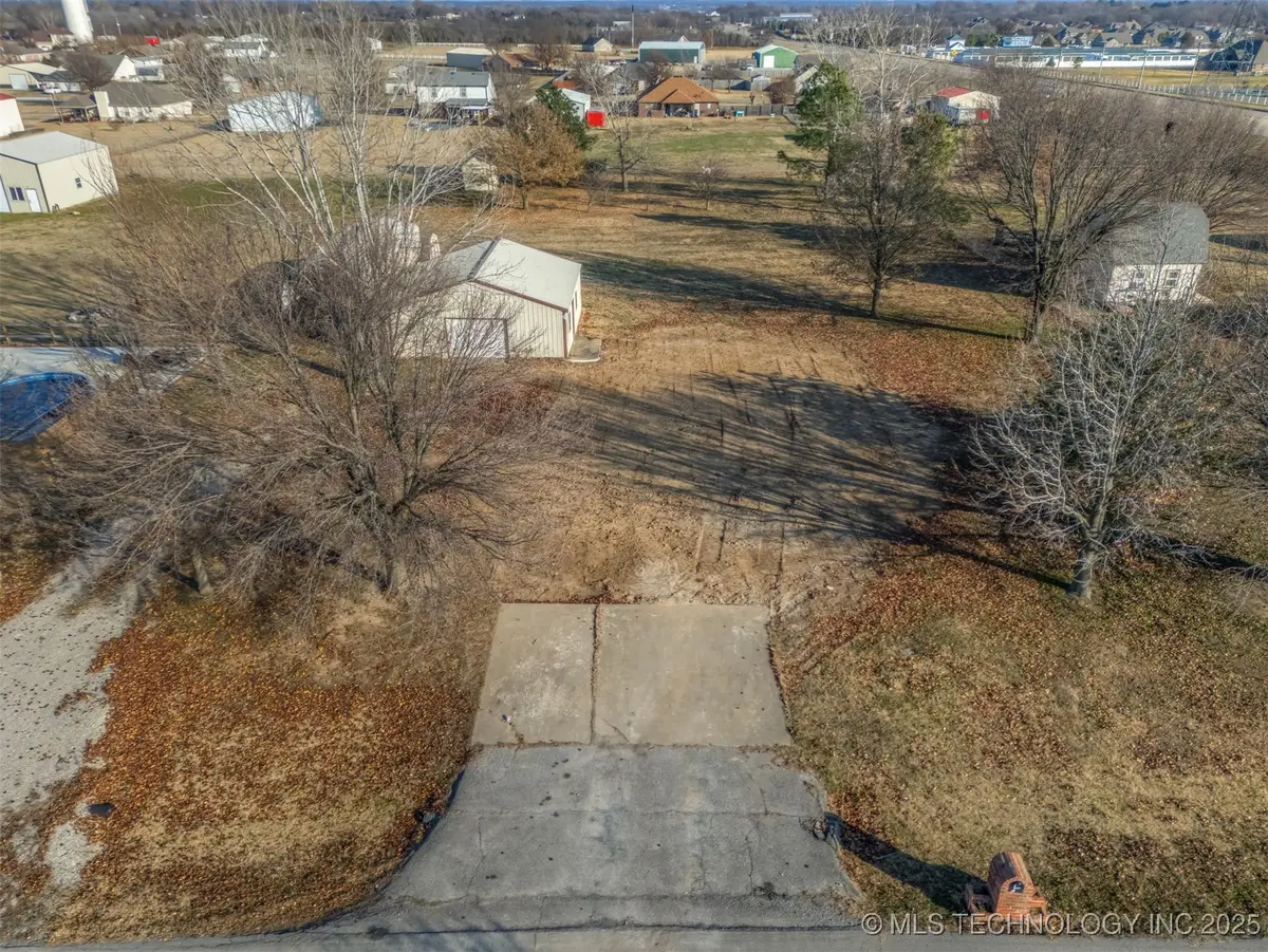 11635 N 156th East Avenue, Collinsville, OK 74021 - Image #1