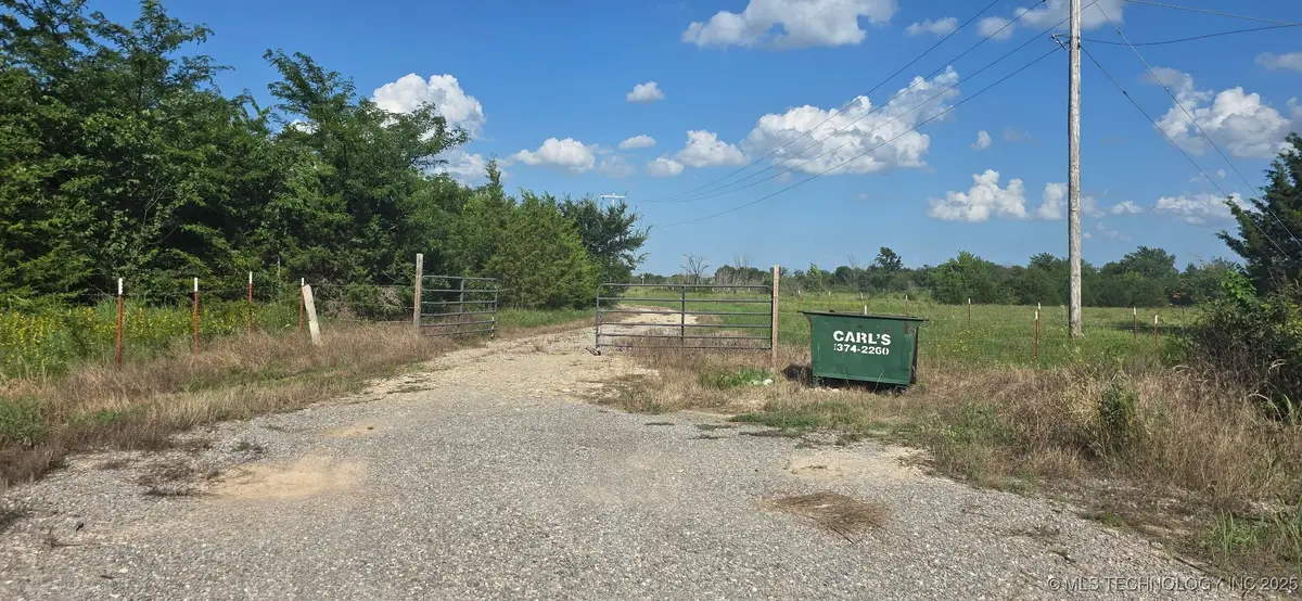 28761 Johnson Road, Maud, OK 74854 - #1