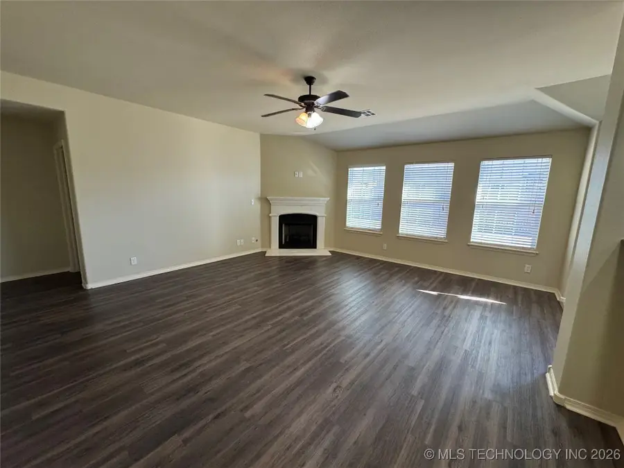 12693 S 85th East Place E, Bixby, OK 74008 - Image #3