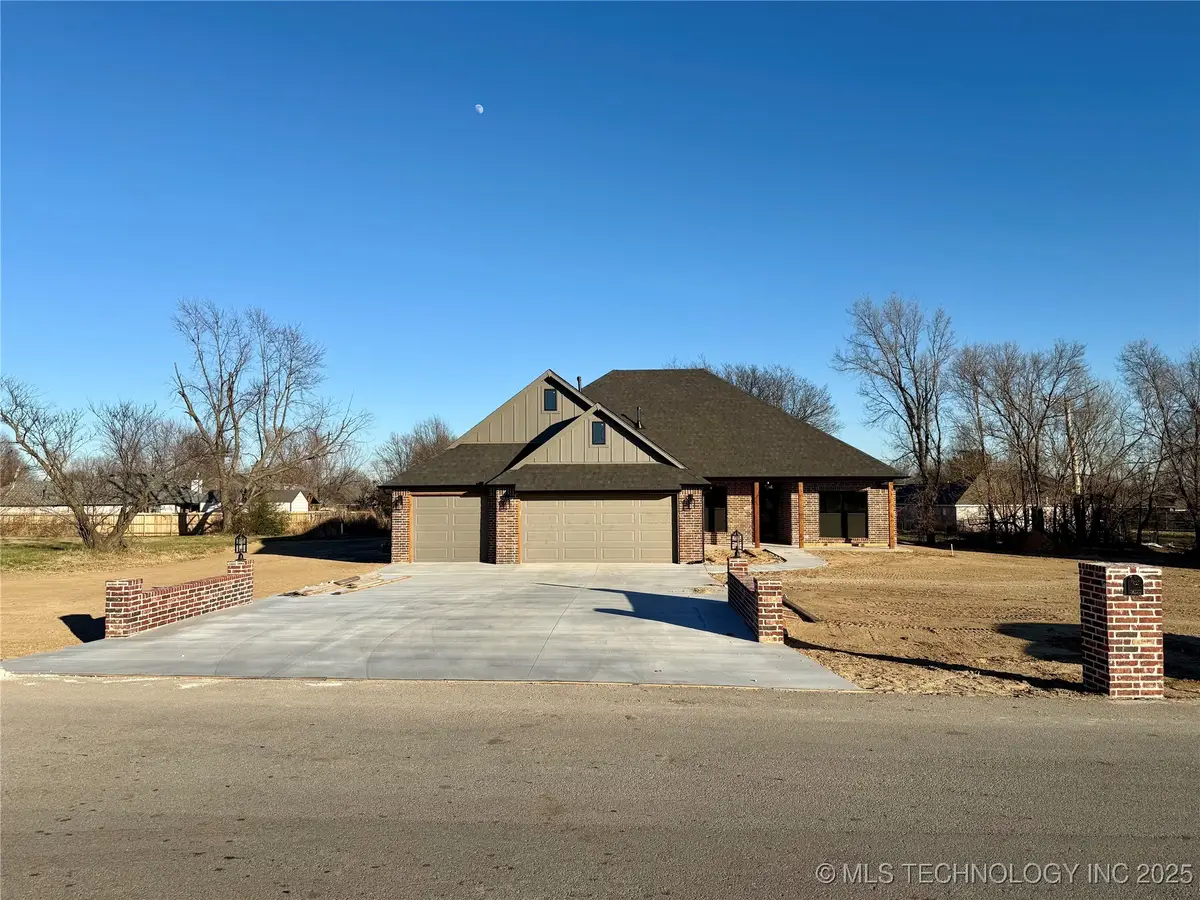 309 N 23rd Street, Collinsville, OK 74021 - Image #1
