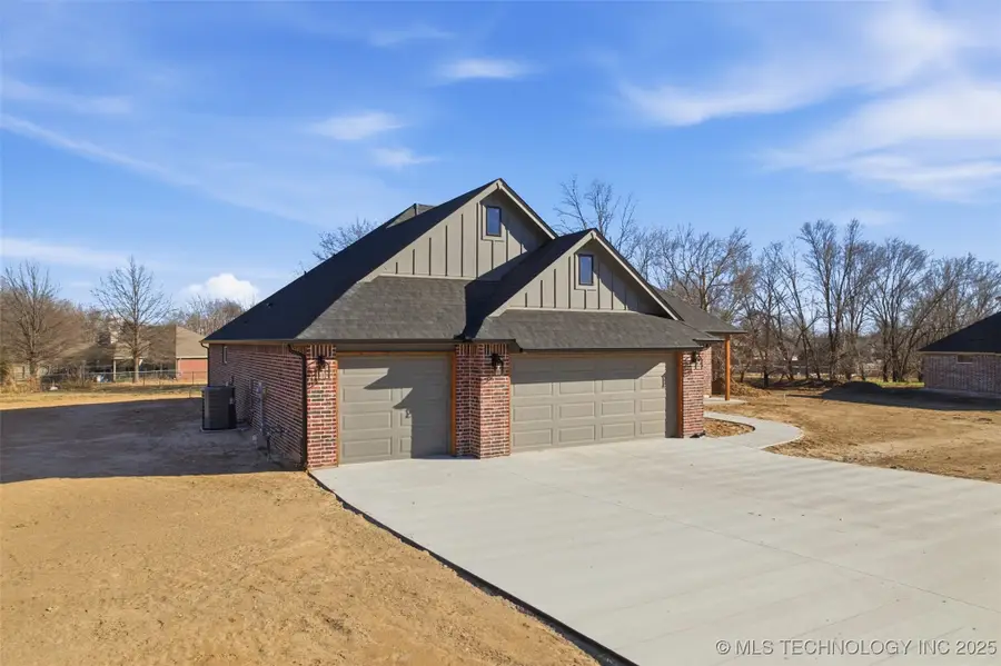 309 N 23rd Street, Collinsville, OK 74021 - Image #2