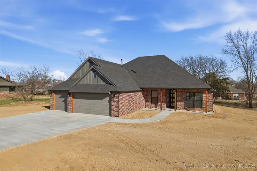 309 N 23rd Street, Collinsville, OK 74021 - #3
