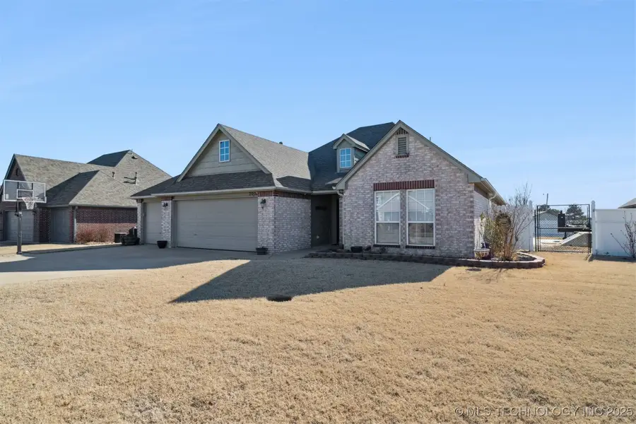 2016 Graham Avenue, Pryor, OK 74361 - Image #2