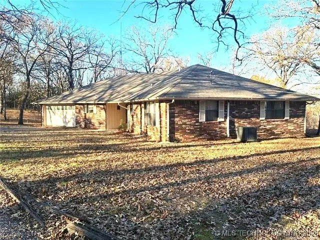 9186 Larkspur Lane, Kingston, OK 73439 - Image #2
