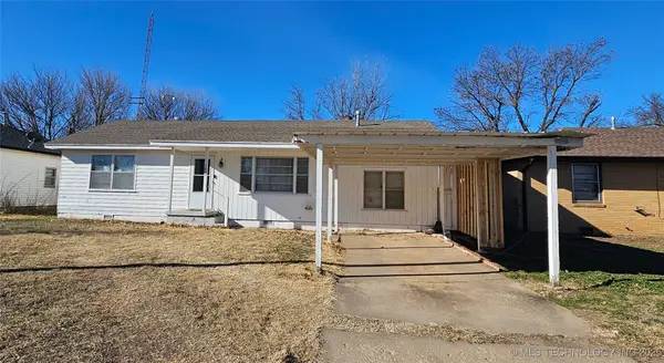1405 S D Street, Blackwell, OK 74631