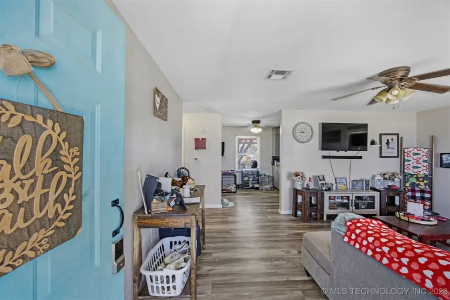 1405 S D Street, Blackwell, OK 74631 - #3