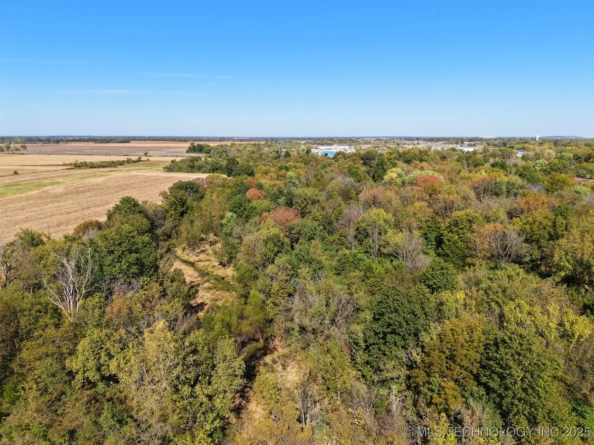 000 30th Avenue Nw, Miami, OK 74355 - Image #1