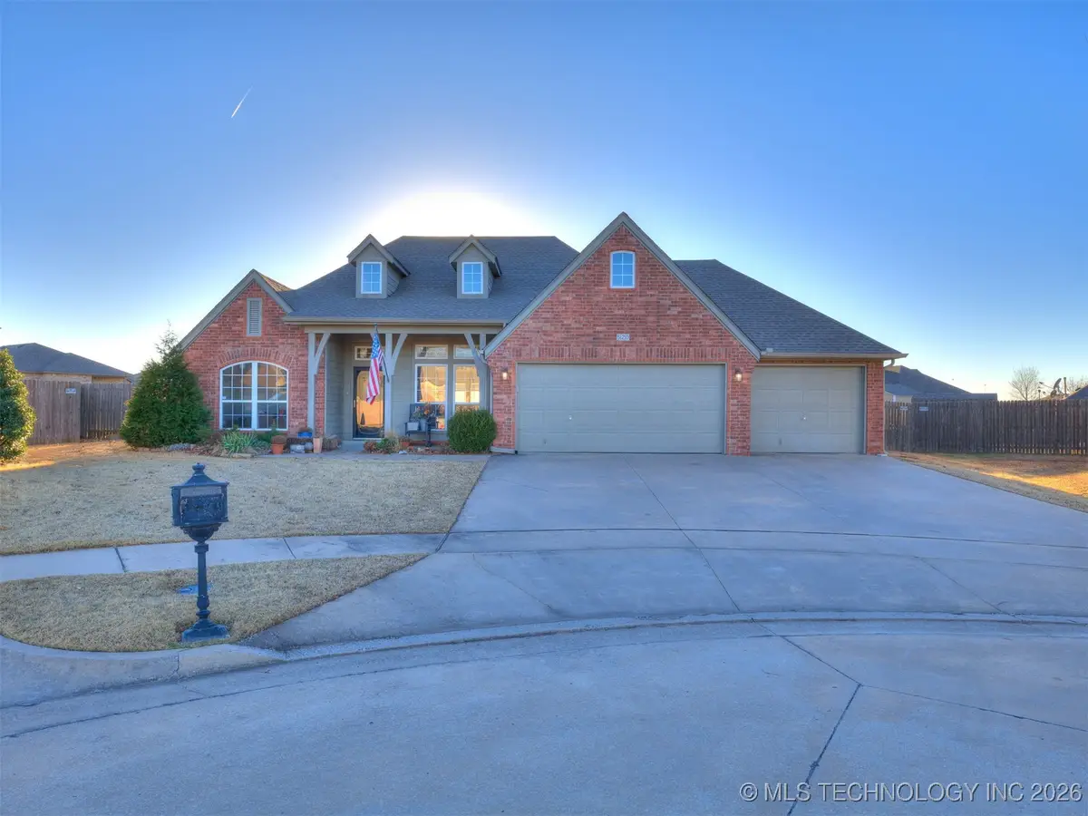 520 S 50th Place, Broken Arrow, OK 74014 - Image #1