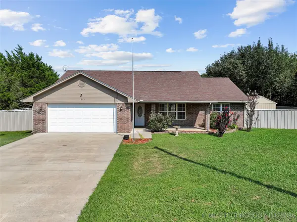 1320 Evergreen Street, Lone Grove, OK 73443