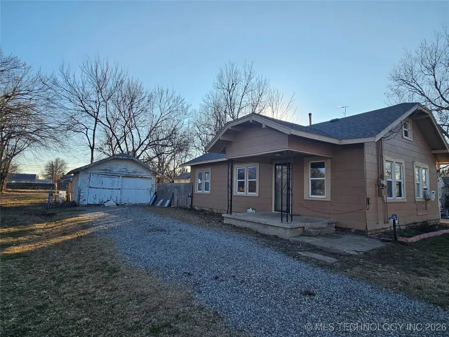119 Enlow Avenue, Blackwell, OK 74631 - Image #2