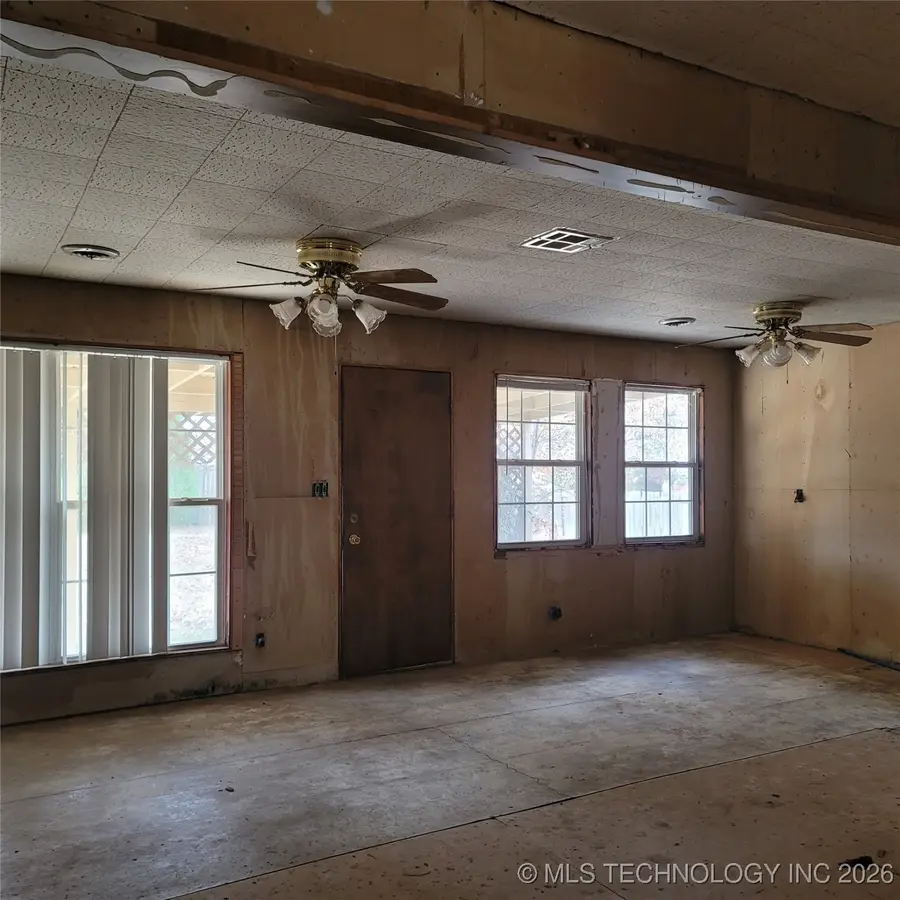 337 N Crabtree Road, Muskogee, OK 74403 - Image #3