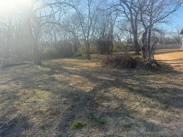 500 S Division Street, Coweta, OK 74429