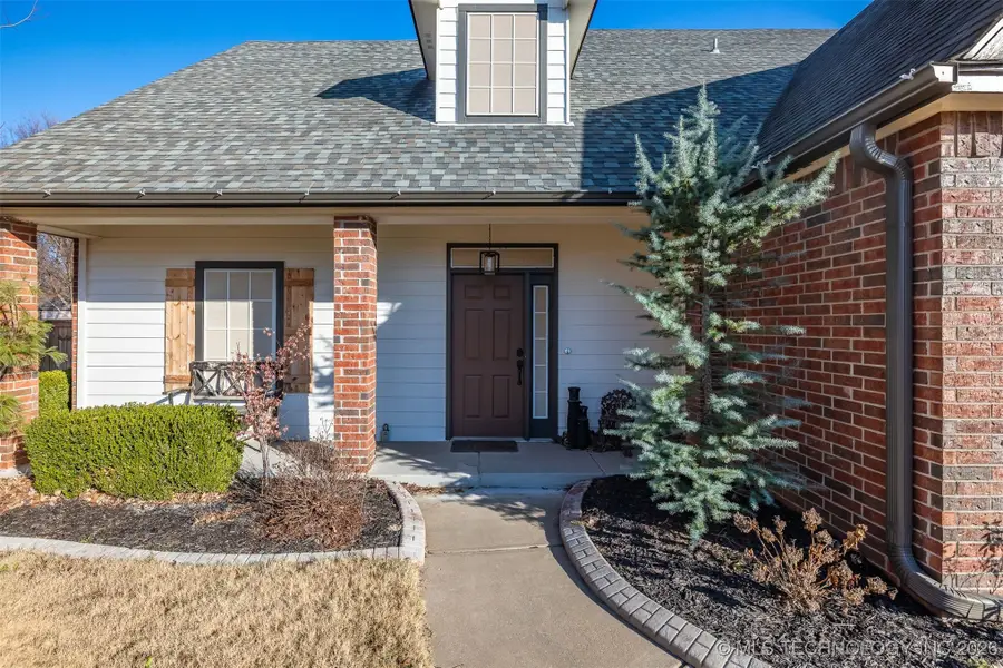 11515 S Mulberry Court, Jenks, OK 74037 - Image #2