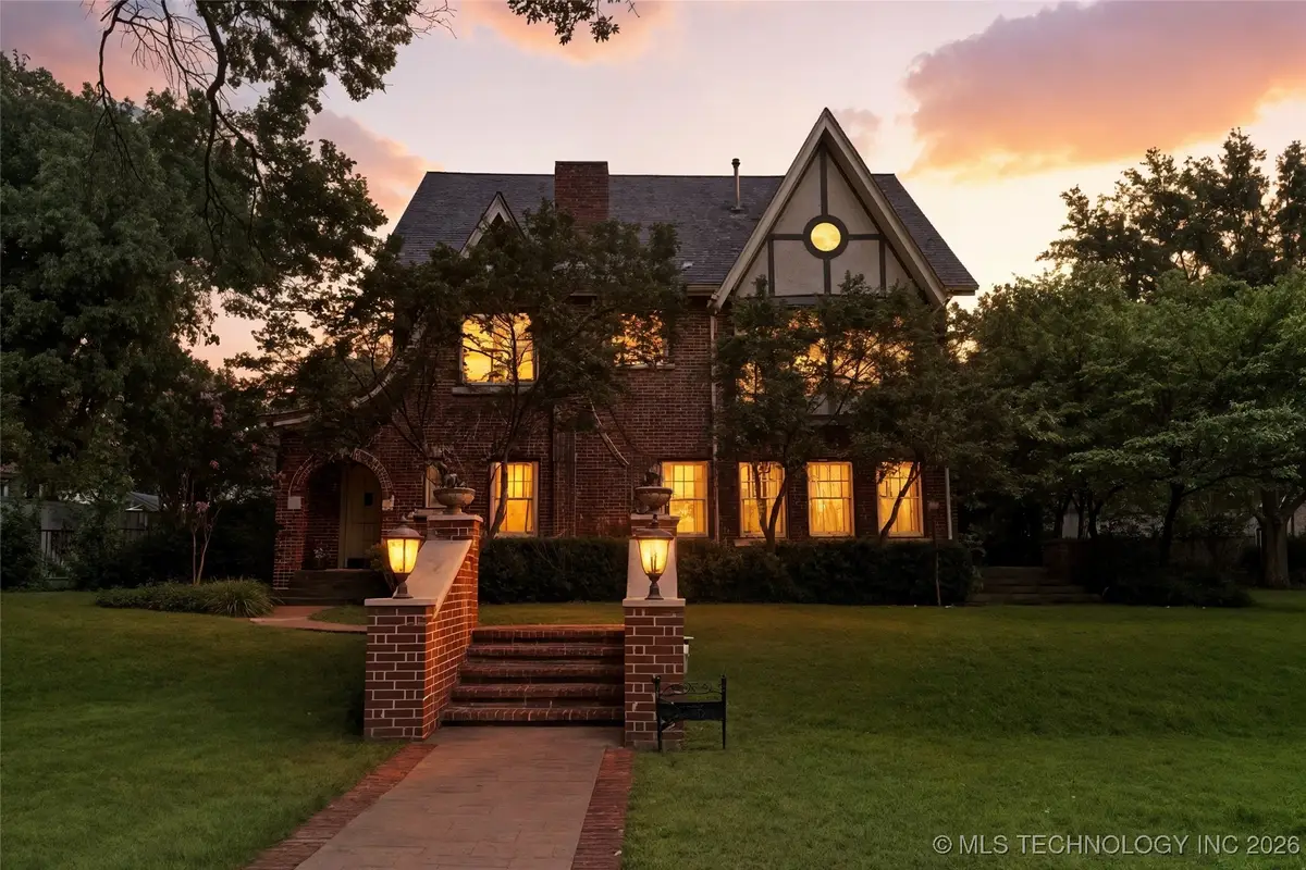 2261 S Terwilleger Boulevard, Tulsa, OK 74114 - Image #1