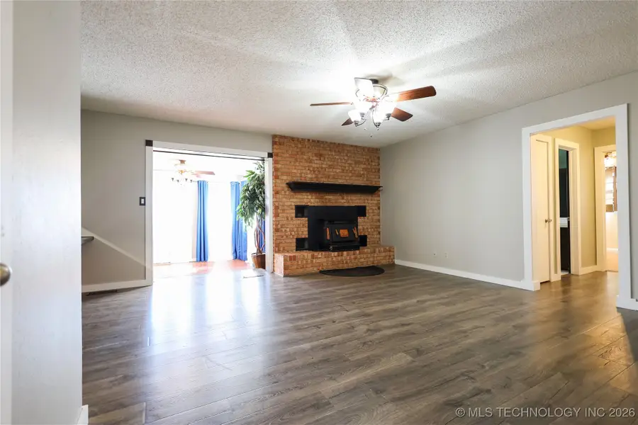 1701 W 14th, Sulphur, OK 73086 - Image #2