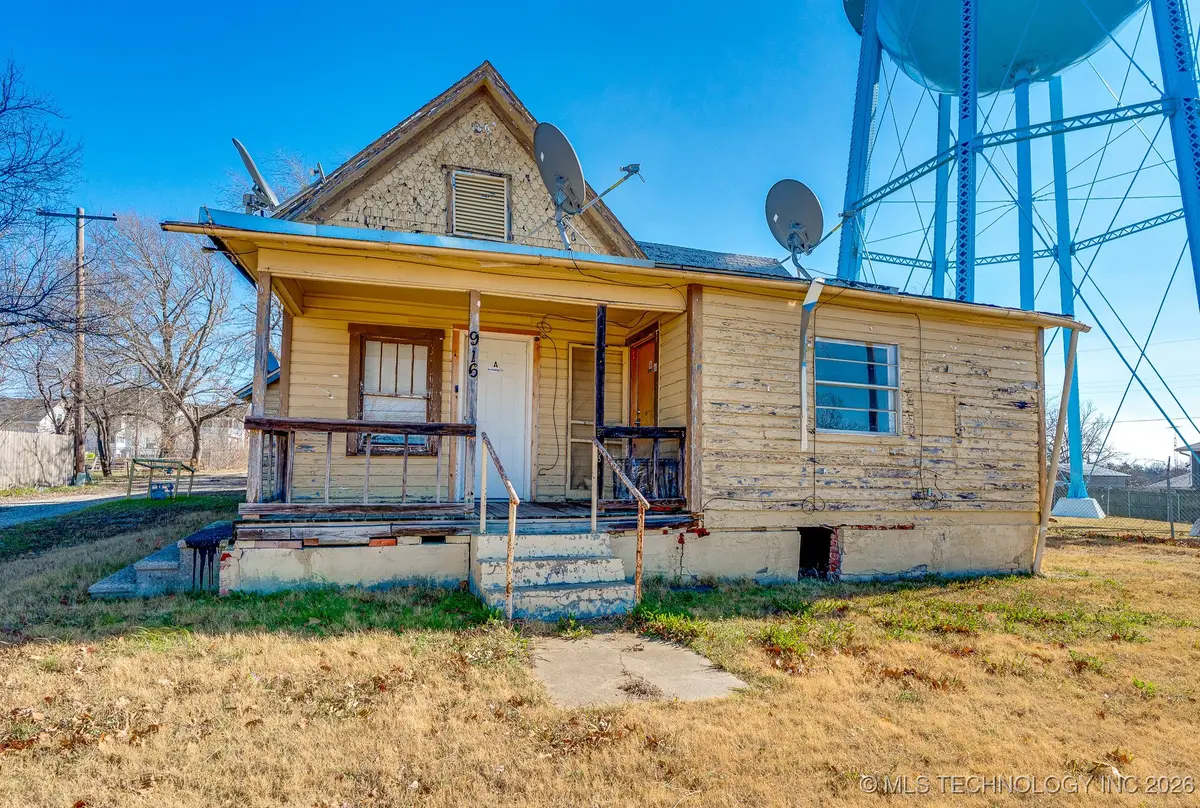 916 S Townsend Street, Ada, OK 74820 - Image #1