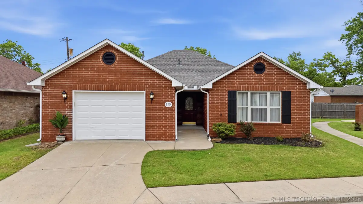 315 Savannah Park Street, Pryor, OK 74361 - #1