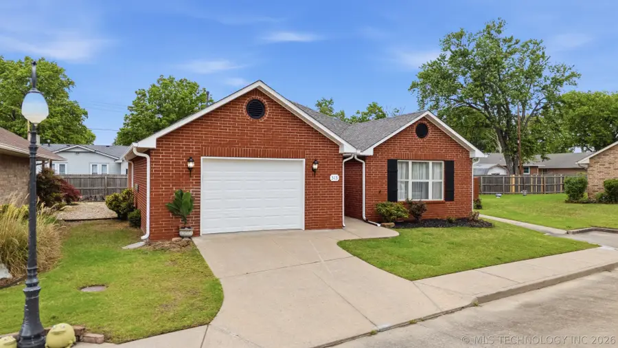 315 Savannah Park Street, Pryor, OK 74361 - #2