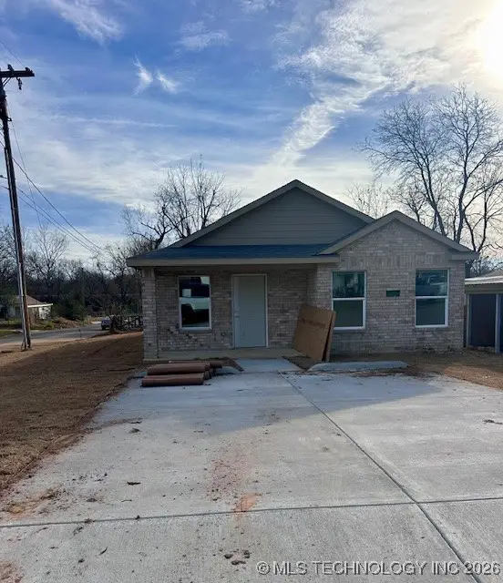 702 S 2nd Avenue, Durant, OK 74701