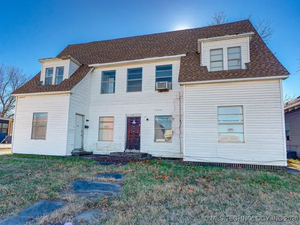 907 E 12th Street, Ada, OK 74820