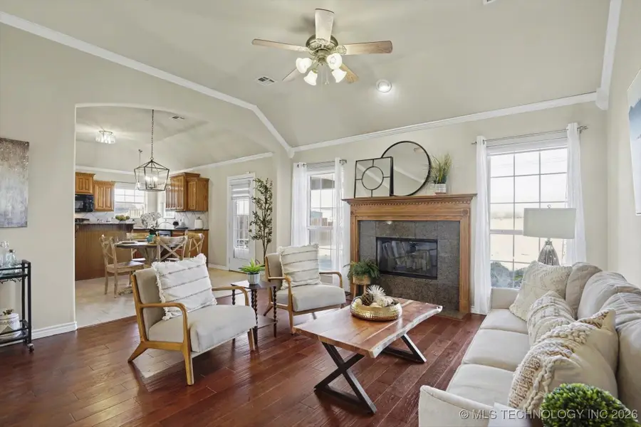 4447 Walnut Street, Kiefer, OK 74041 - Image #2