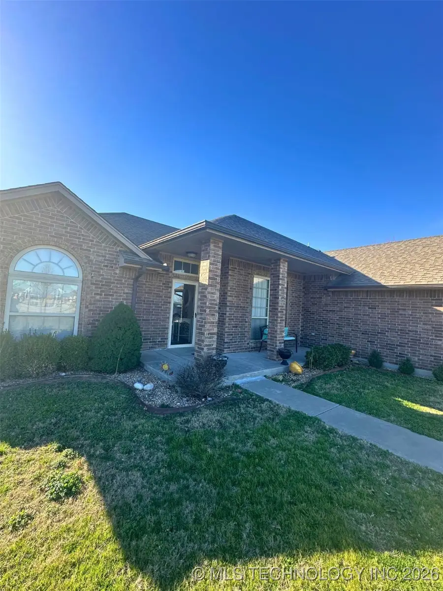 33205 Amy, Shawnee, OK 74804 - Image #2