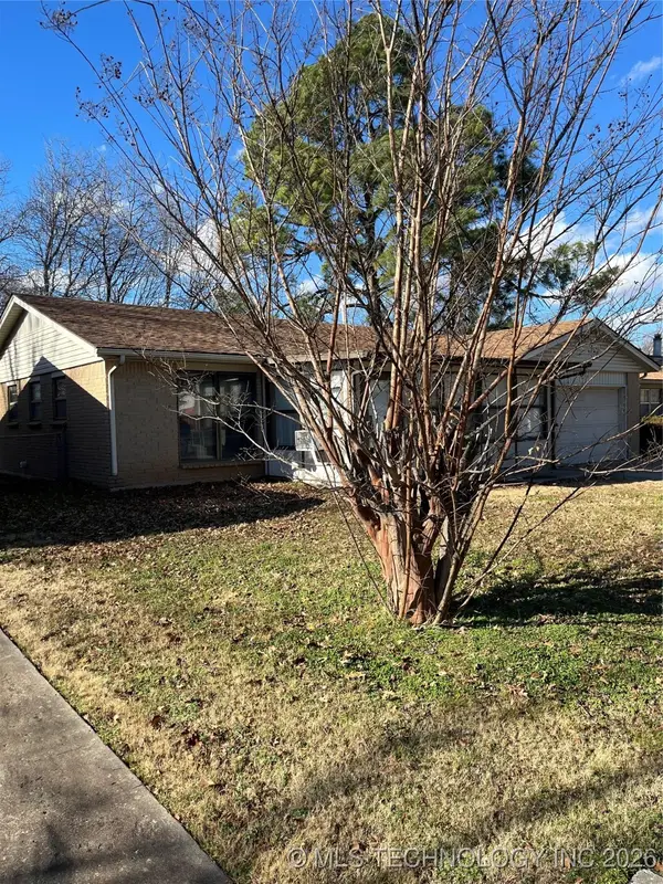 2428 S 124th East Avenue, Tulsa, OK 74129