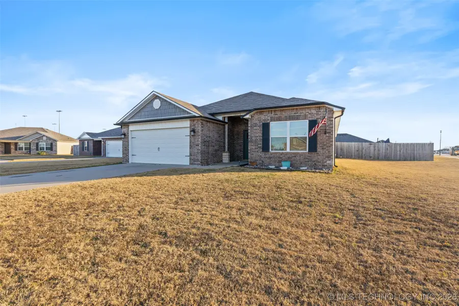 10014 E 110th Place, Owasso, OK 74055 - Image #2