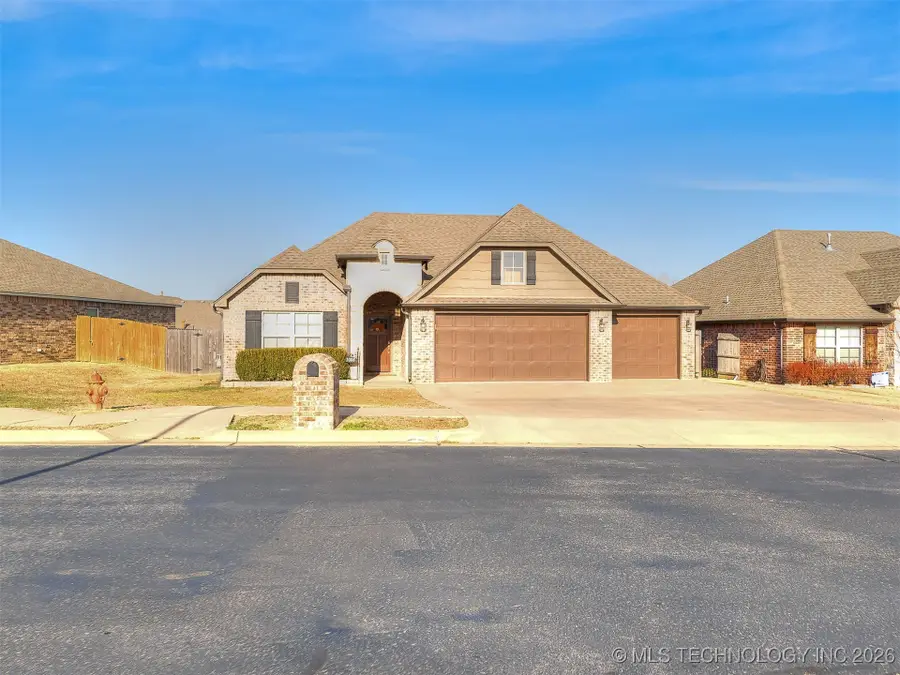 1008 W Missouri Avenue, Claremore, OK 74019 - Image #3