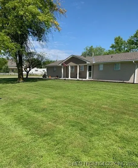 1706 W Ferguson Avenue, Blackwell, OK 74631