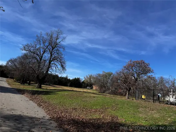 E Pennsylvania Street, Drumright, OK 74030