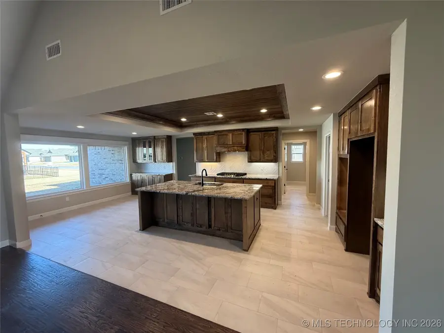 23277 E 107th Street S, Broken Arrow, OK 74014 - Image #2