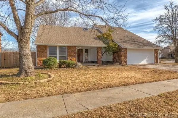 3009 S Aspen Court, Broken Arrow, OK 74012