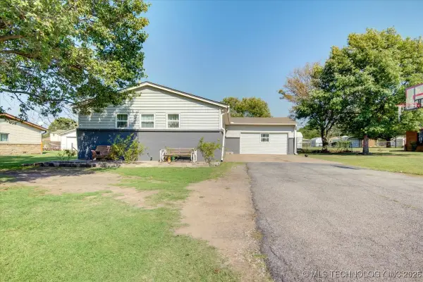 14805 E Latimer Street, Catoosa, OK 74116