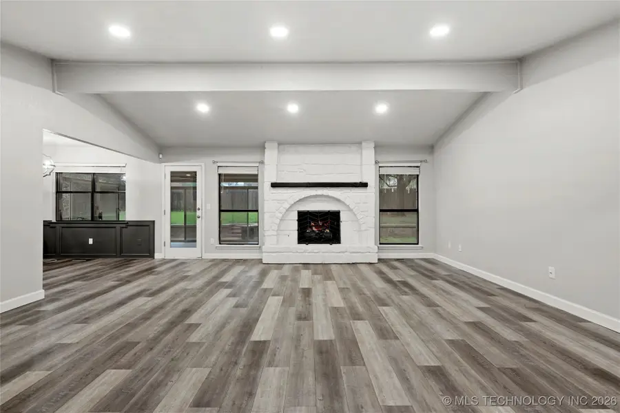 7305 S Peach Avenue, Broken Arrow, OK 74011 - Image #2