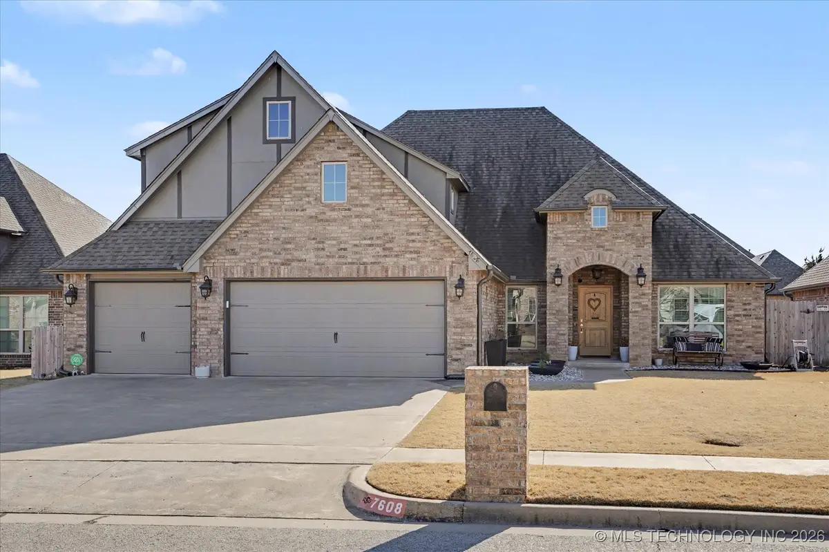 7608 E 82nd Place N, Owasso, OK 74055 - Image #1
