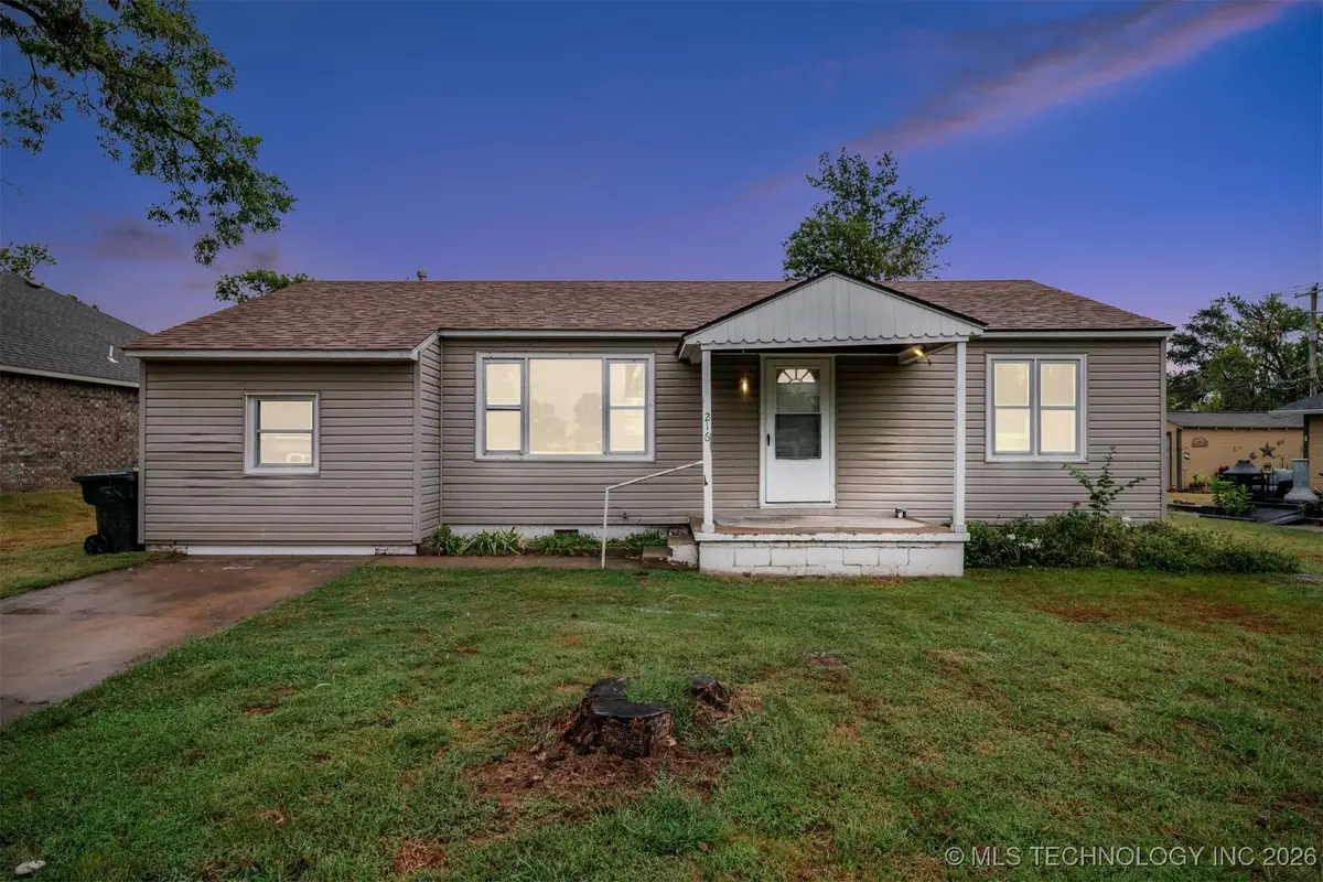 216 S Perdue Avenue, Claremore, OK 74017 - Image #1