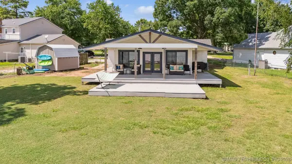 25588 S 608 Road, Grove, OK 74344
