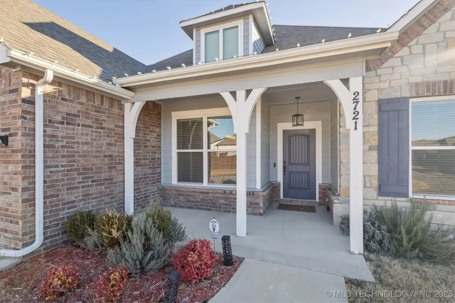 2721 S 8th Street, Broken Arrow, OK 74012 - Image #2