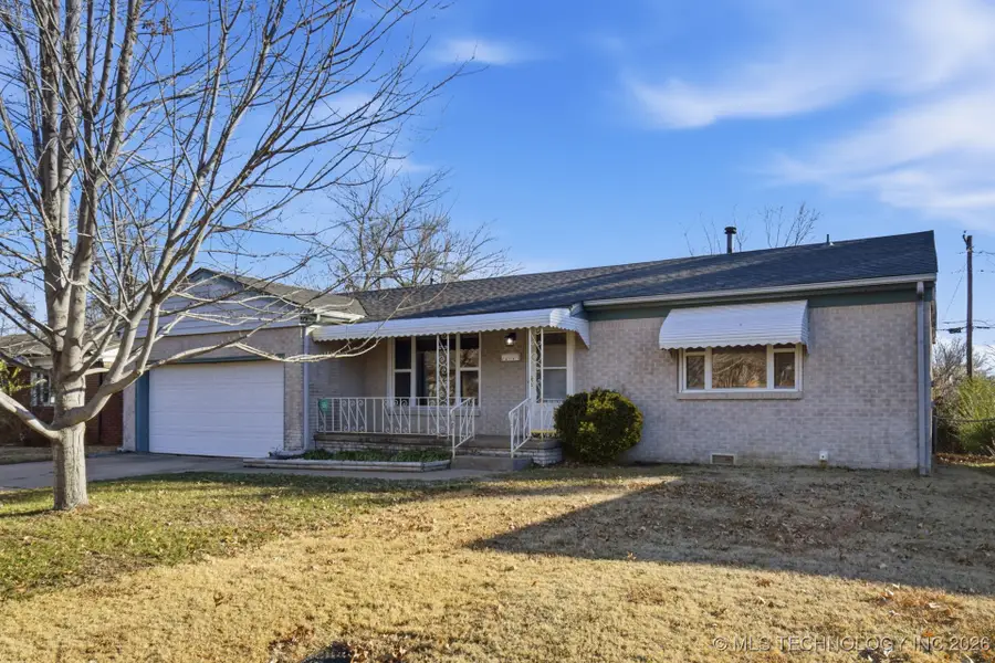 2447 S Irvington Avenue, Tulsa, OK 74114 - Image #2