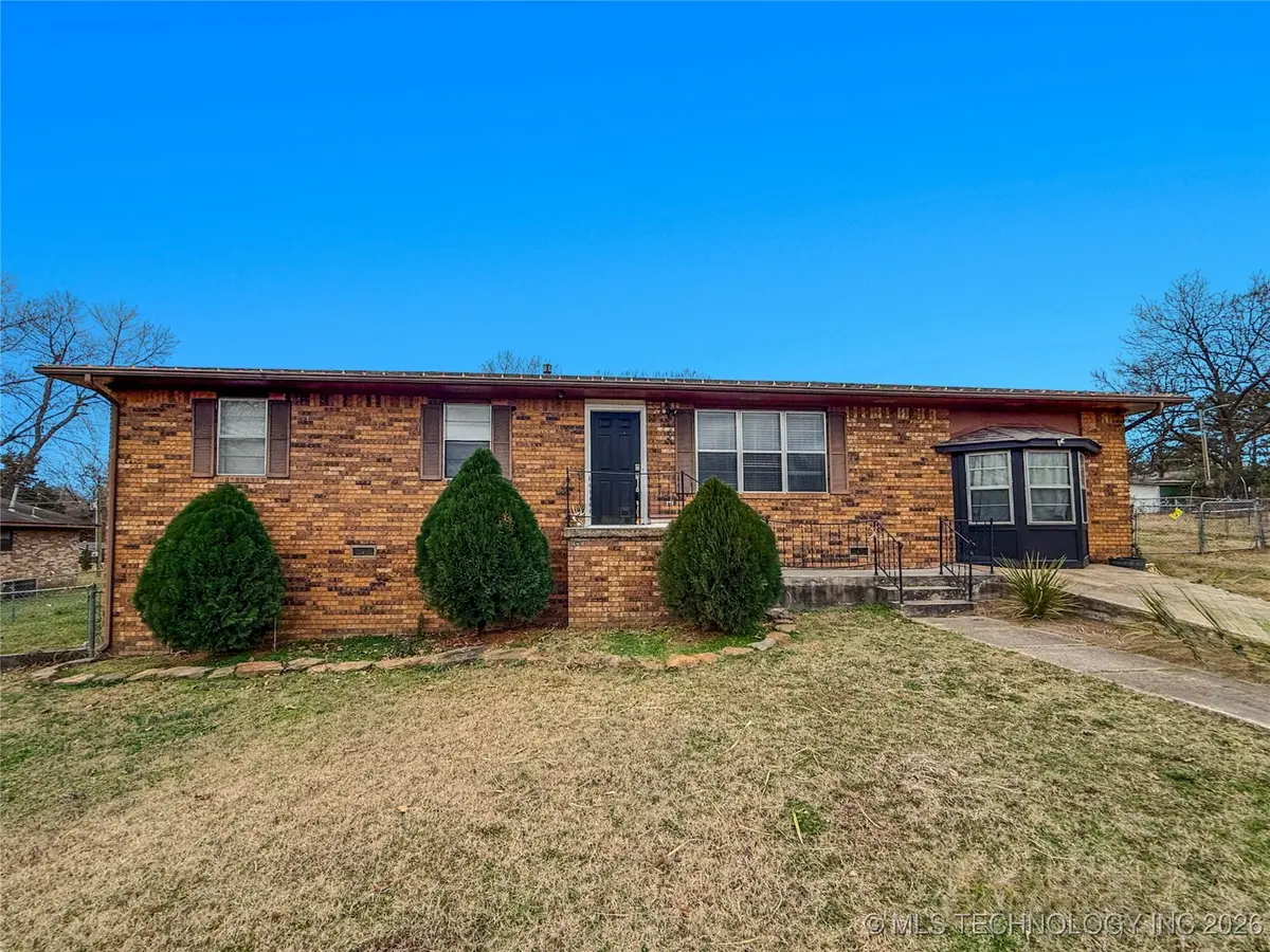 21887 Coffee Hollow Road, Tahlequah, OK 74464 - Image #1
