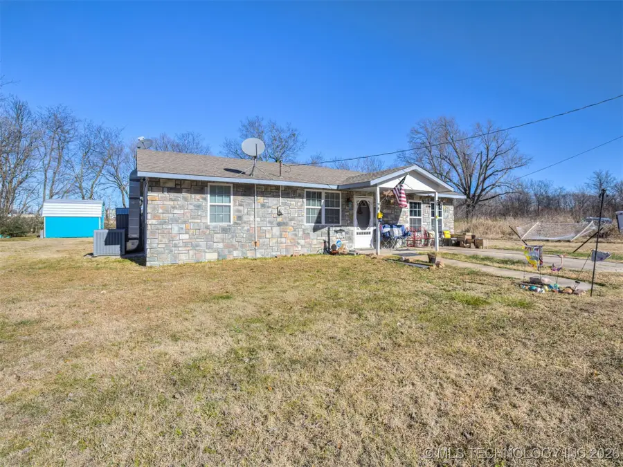 105 SE 6th Street, Wagoner, OK 74467 - Image #2
